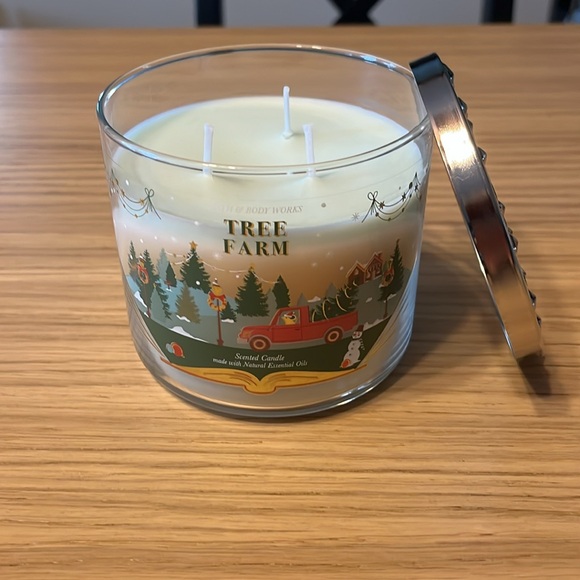 Bath & Body Works 3 Wick Candle. Tree Farm. - Picture 2 of 3